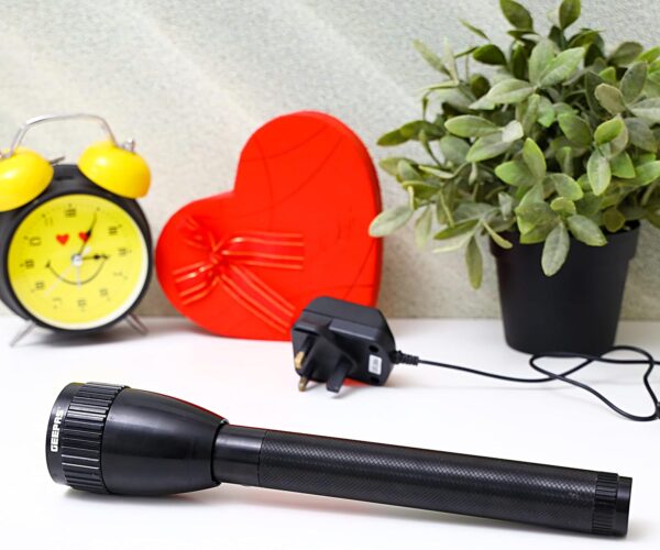 Geepas Rechargeable Waterproof Led Flashlight – GFL3894N - Image 5